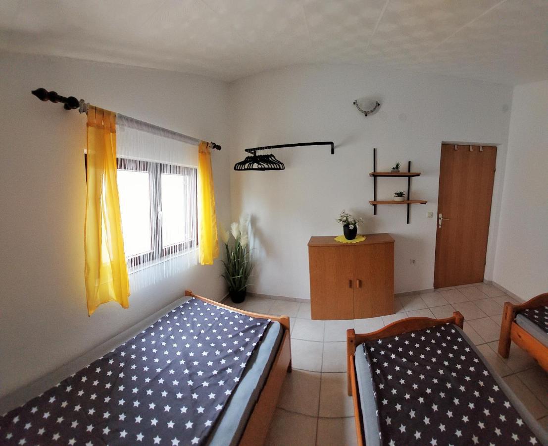 Apartments Maltasic Vir Extérieur photo