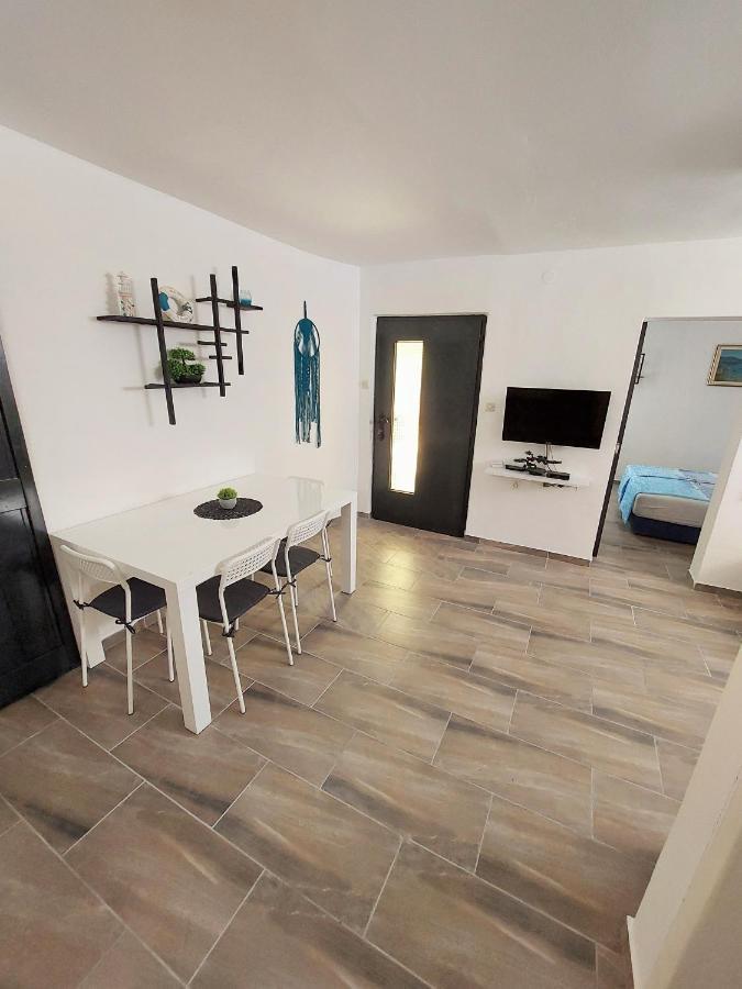 Apartments Maltasic Vir Extérieur photo