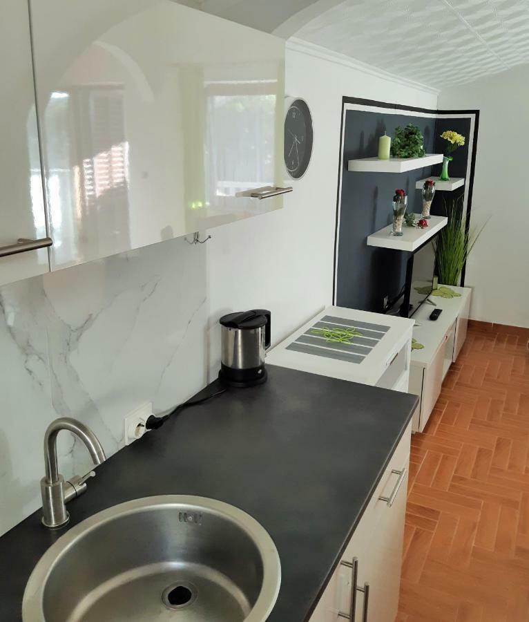 Apartments Maltasic Vir Extérieur photo